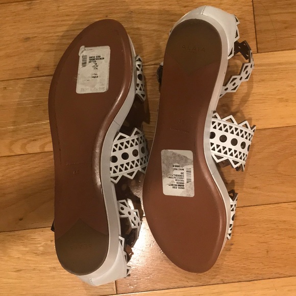 Sandals - Picture 3 of 3